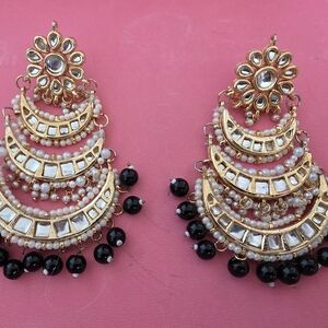Elegant Gold and Black Chandelier Earrings